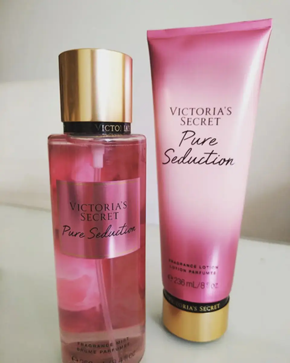 VS Fantasies Pure Seduction Body mist Parfum para mujer 3