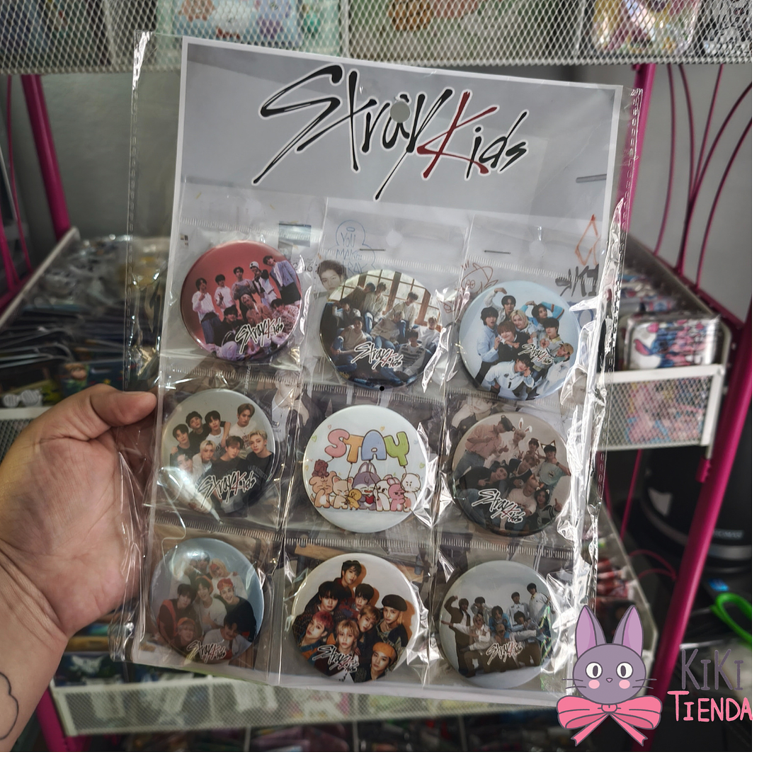 Set 9 Chapitas (Broches) de 6 cm Stray Kids Kpop Boygroup 2
