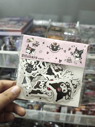 Set 40 Stickers Diseño Kuromi Kawaii