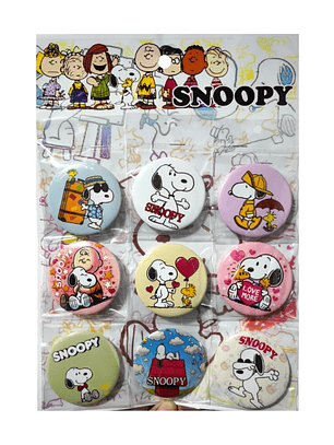 Set 9 Chapitas (Broches) de 6 cm Diseño Snoopy