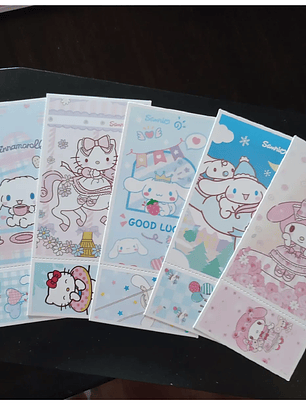 Set Caja De 30 Postales/Fotos Diseño Hello Kitty y Amigos Kawaii