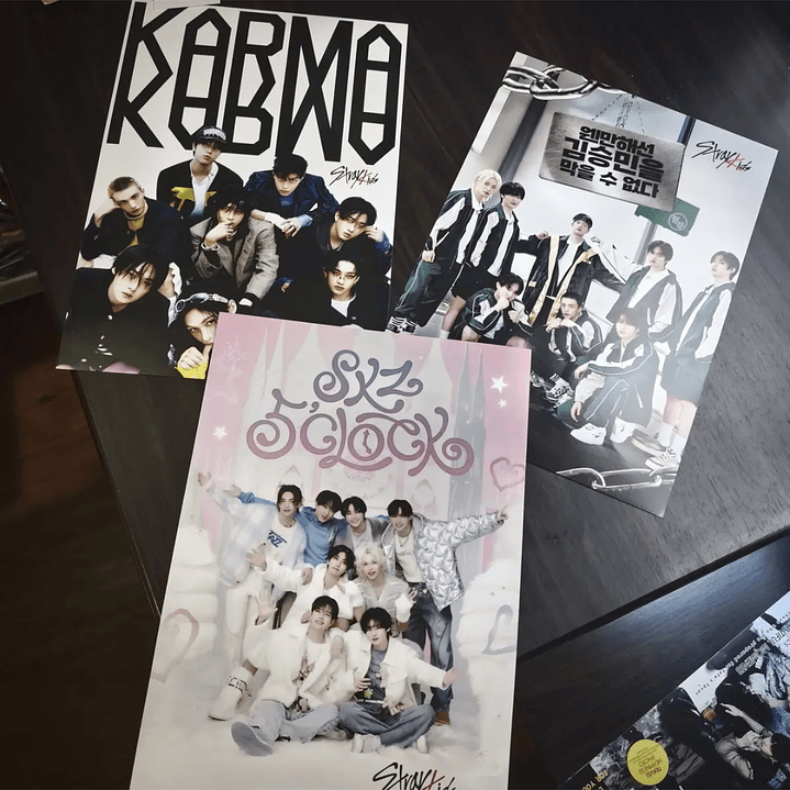 Set 8 Posters Kpop Stray Kids Tamaño 25*35cm 2