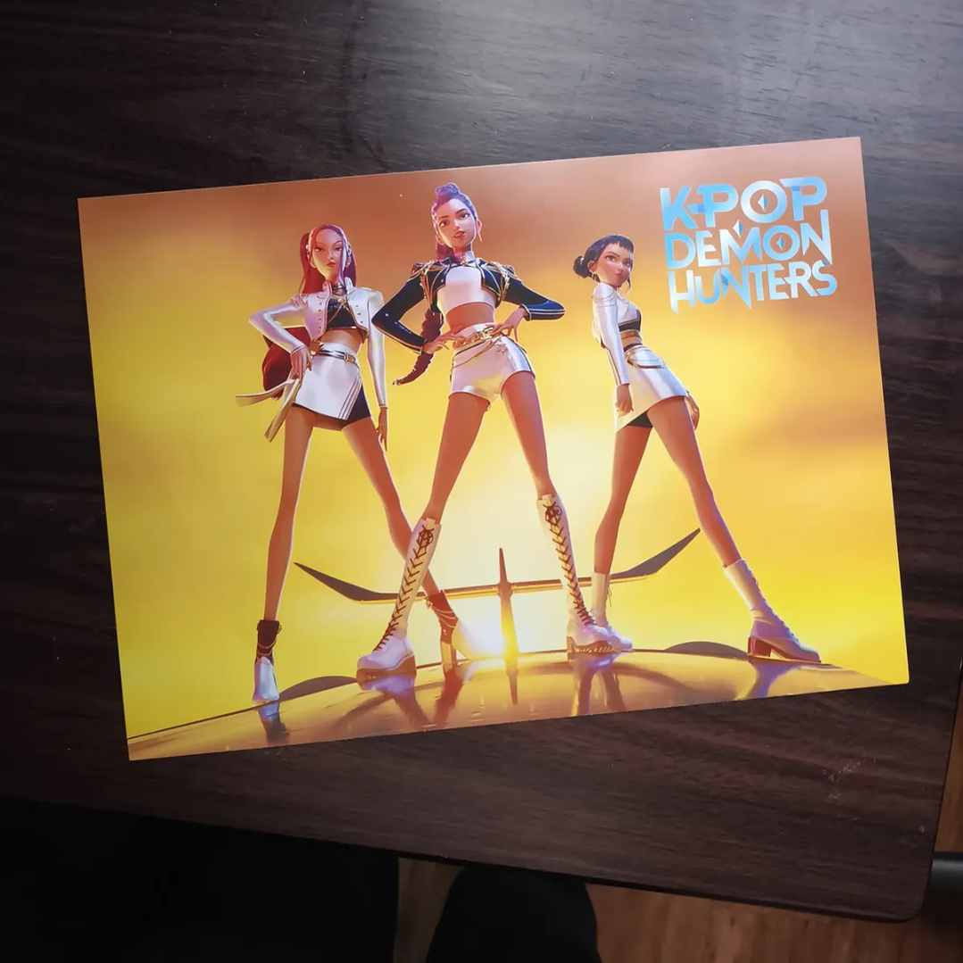 Set 8 Posters Kpop Demon Hunters Huntrix Guerreras Del Kpop Tamaño 25*35cm 2