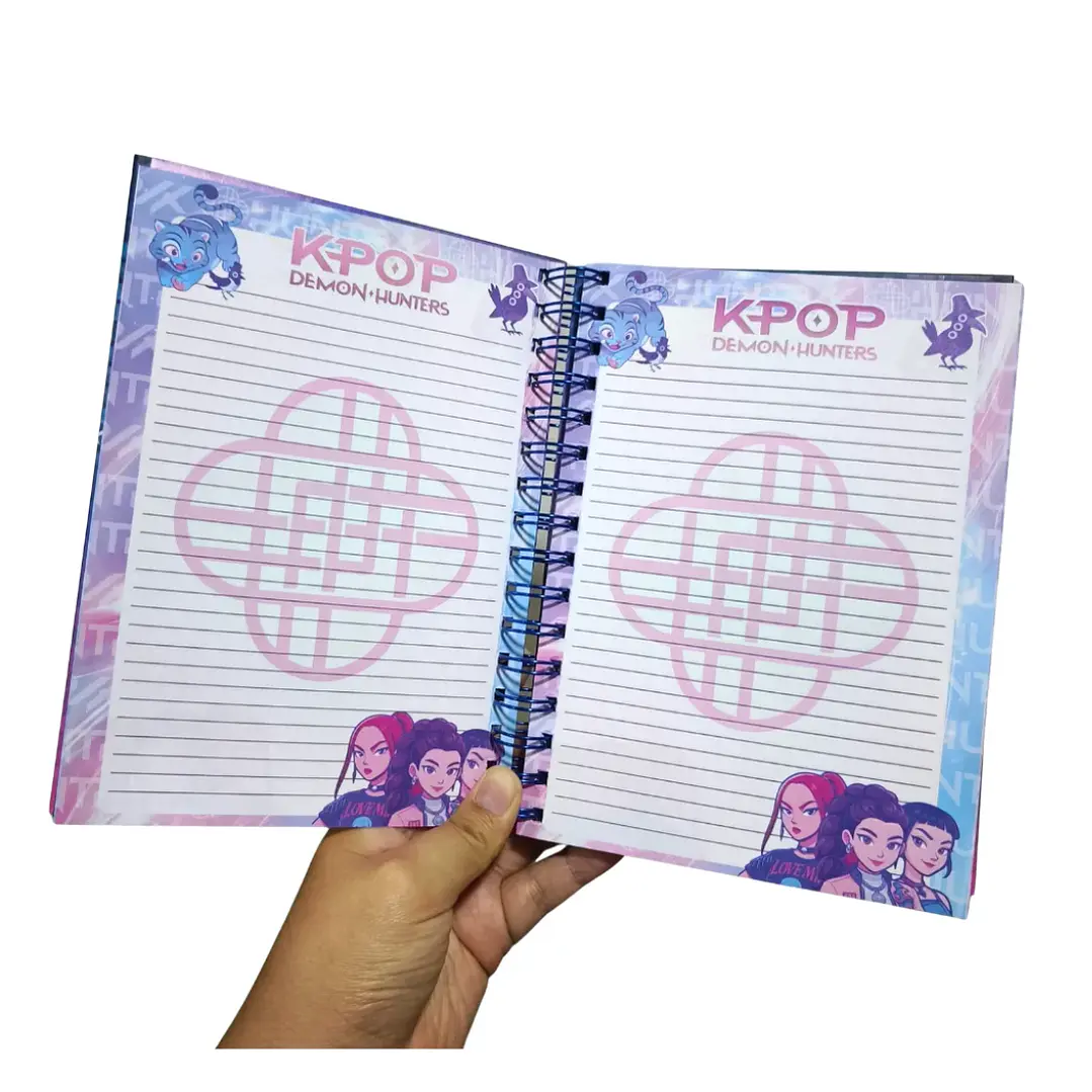 Set Libreta Huntrix Kpop Demon Hunter 20x15cm + 40 Stickers 2