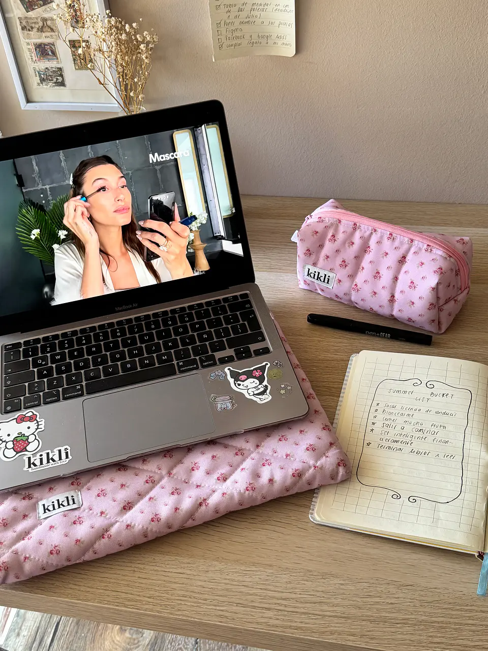 estuche dalia 1
