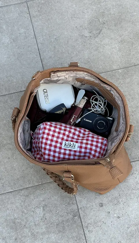 makeup bag lovers picnic