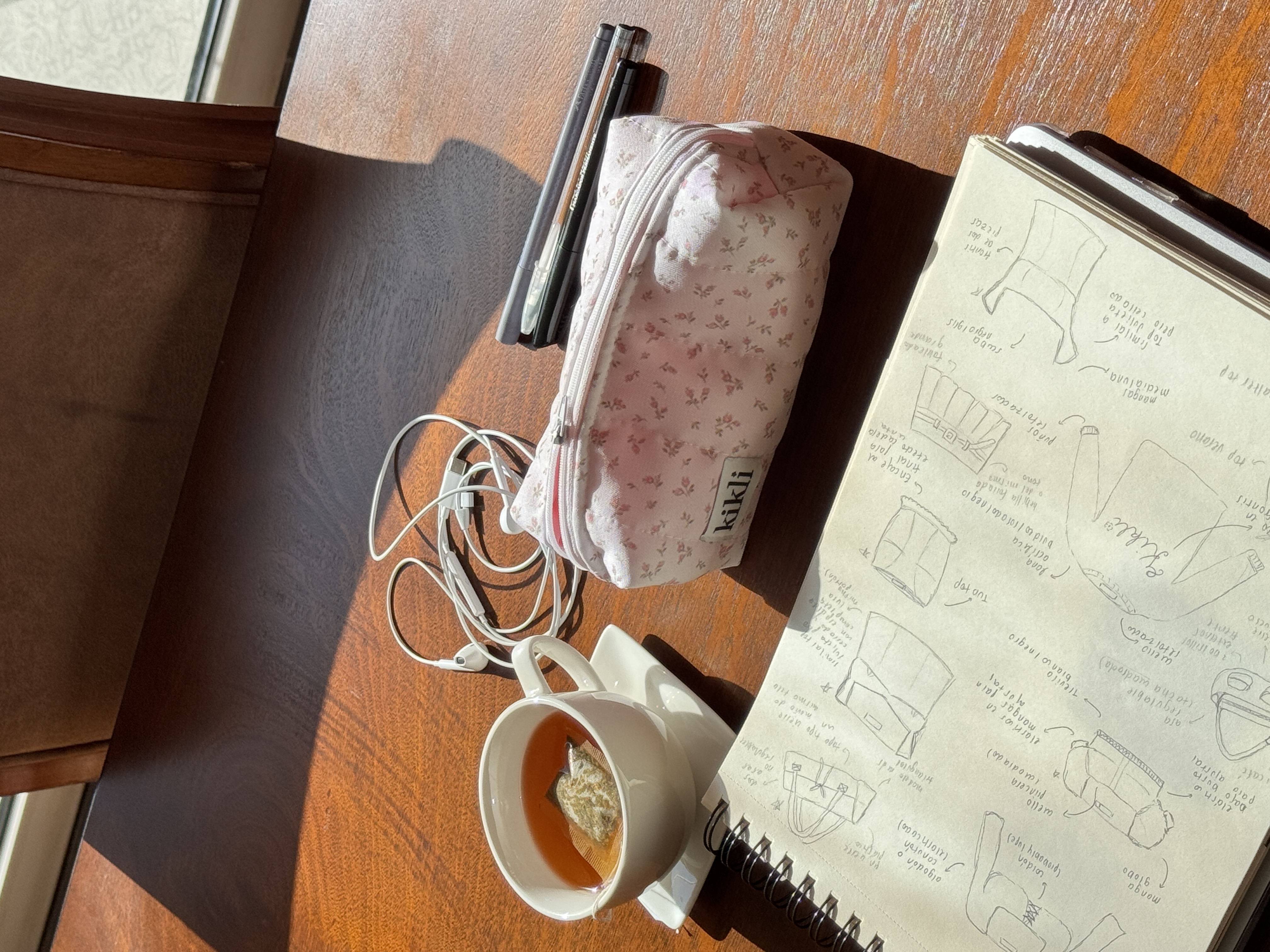 ESTUCHES