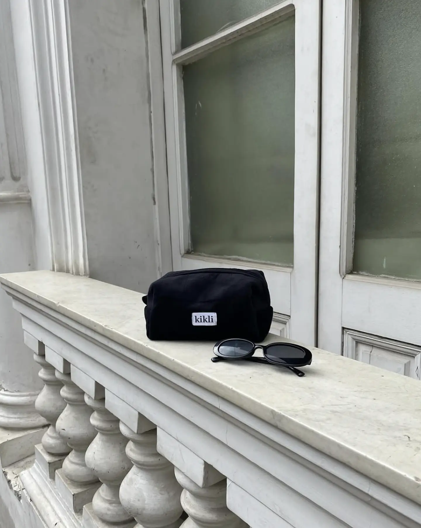 makeup bag karma 1