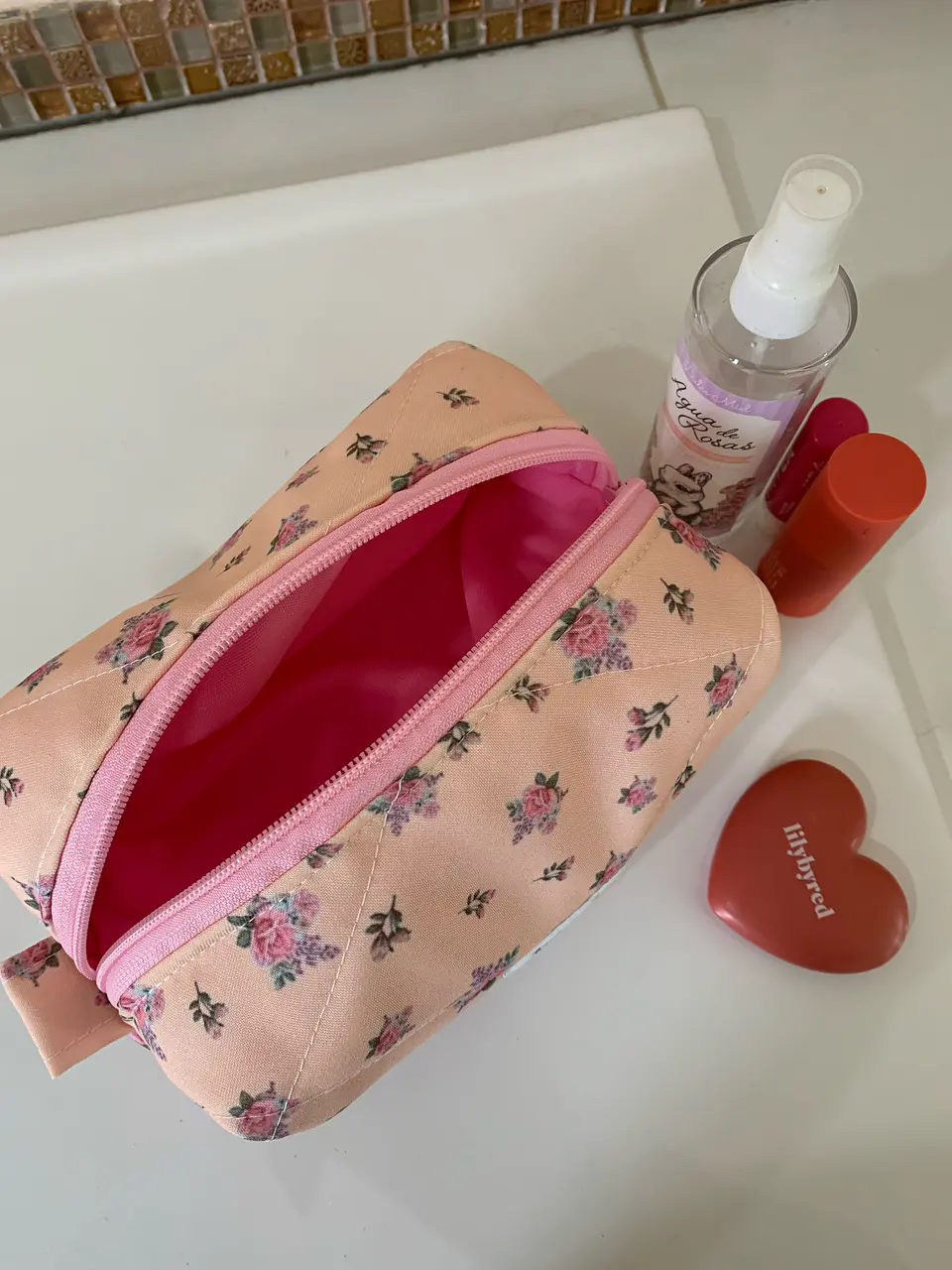 makeup bag olivia 2