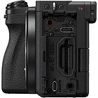 Cámara Sony A6700 + Lente 18-135mm 4