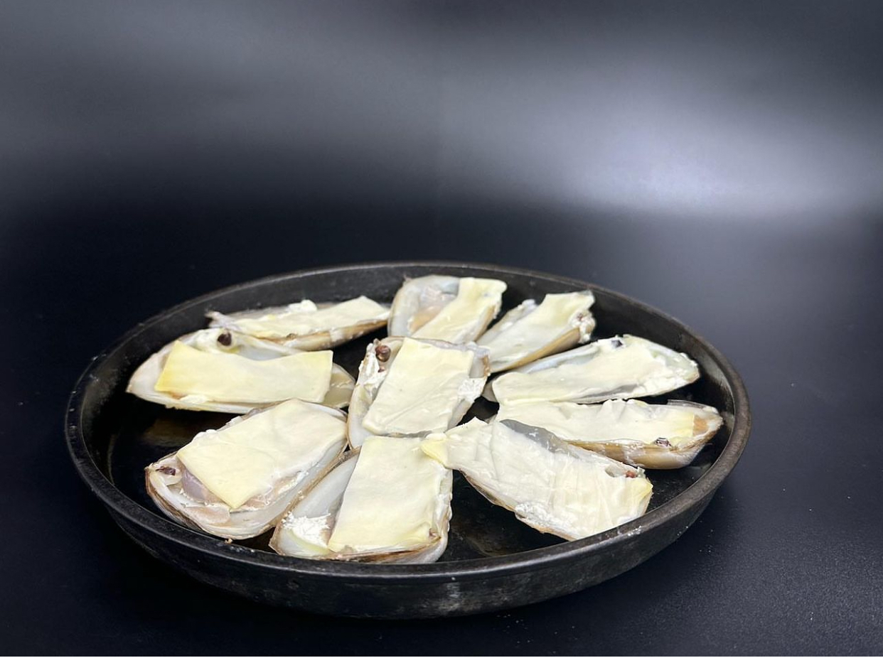 BANDEJA DE MACHAS A LA PARMESANA 10 UNIDADES