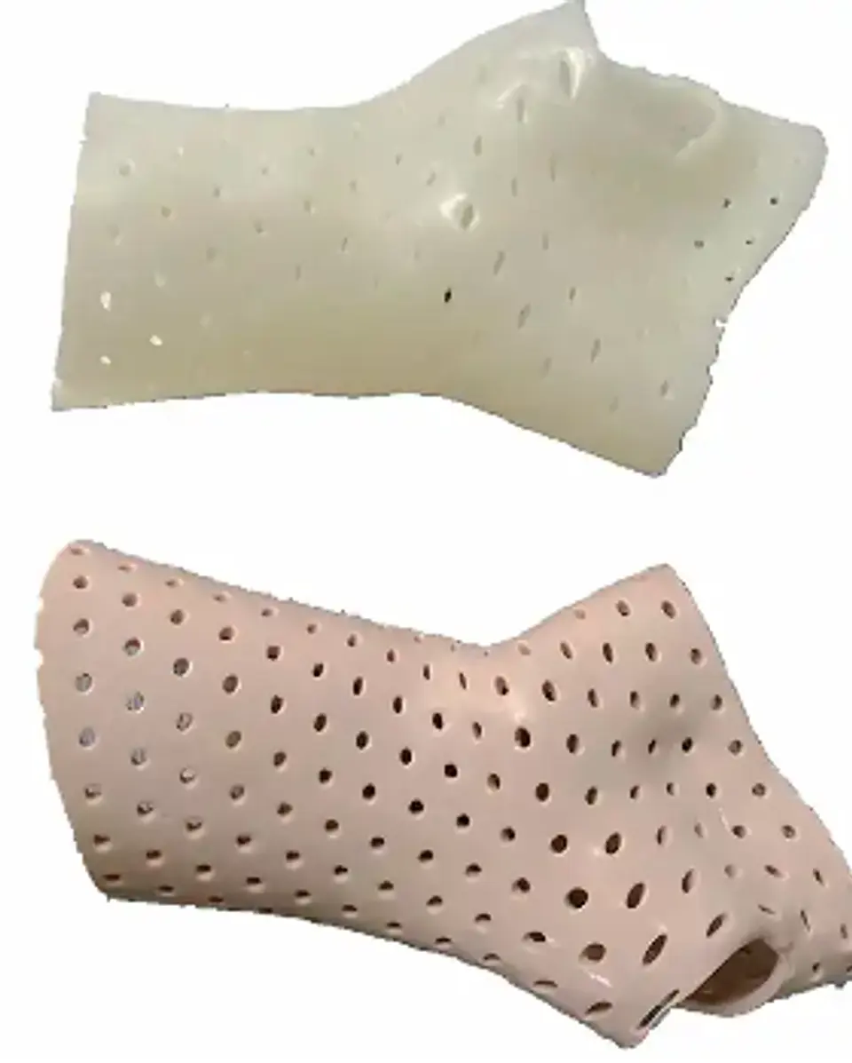 INMOVILIZADOR DE MUÑECA CON OJAL (TIPO REGULAR) TERMOPLÁSTICO PRECORTADO LISTO PARA MOLDEAR 2