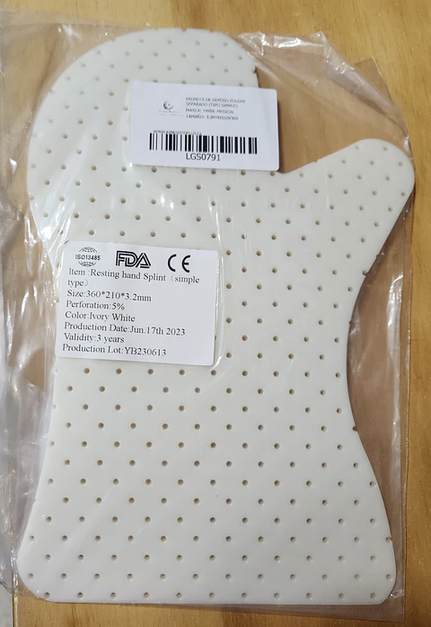 PALMETA DE REPOSO PULGAR SEPARADO (TIPO SIMPLE) TERMOPLÁSTICO PRECORTADO LISTO PARA MOLDEAR