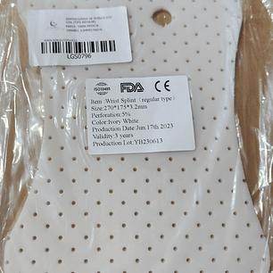 INMOVILIZADOR DE MUÑECA CON OJAL (TIPO REGULAR) TERMOPLÁSTICO PRECORTADO LISTO PARA MOLDEAR