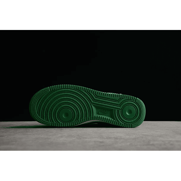 Air Force 1 x Louis vuitton green 3