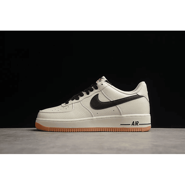 Air Force 1 beige & black 1