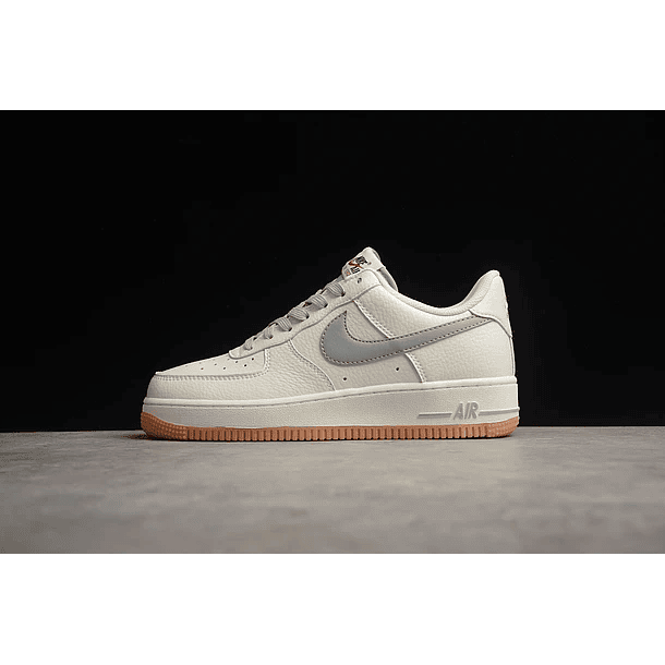 Air Force 1 beige & grey 1