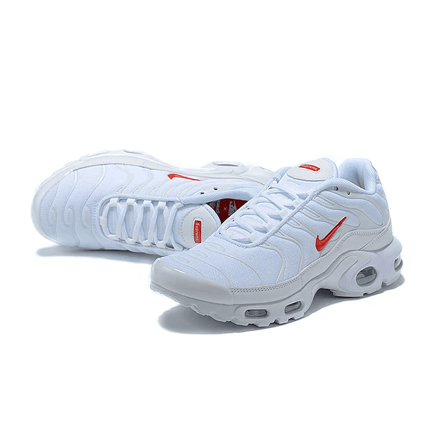 Air max plus TN x supreme white & red  2