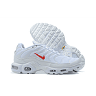 Air max plus TN x supreme white & red  4