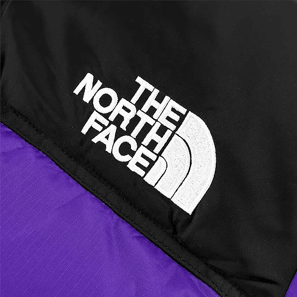 Chaqueta The north face nuptse morada 4