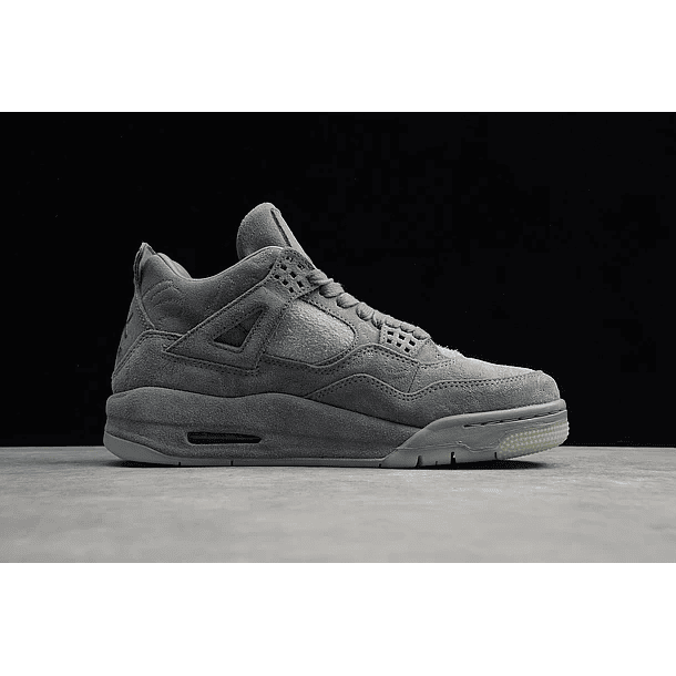 Jordan retro 4 x Kaws gris 2