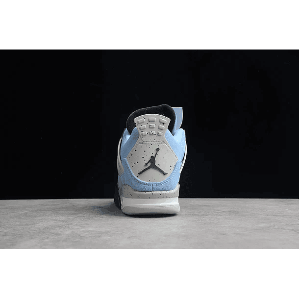 Jordan retro 4 university blue 4