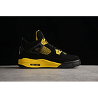 Jordan retro 4 thunder 2