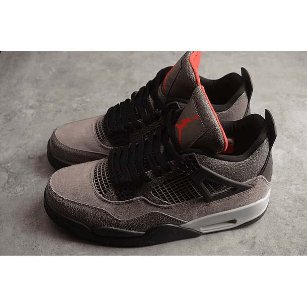Jordan retro 4 Taupe Haze 5