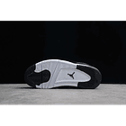 Jordan retro 4 royalty 3