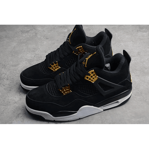 Jordan retro 4 royalty 5