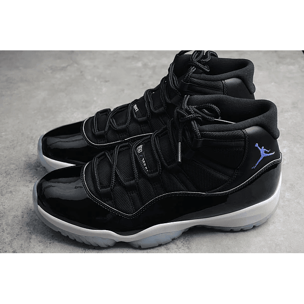 Jordan retro 11 space jam 5