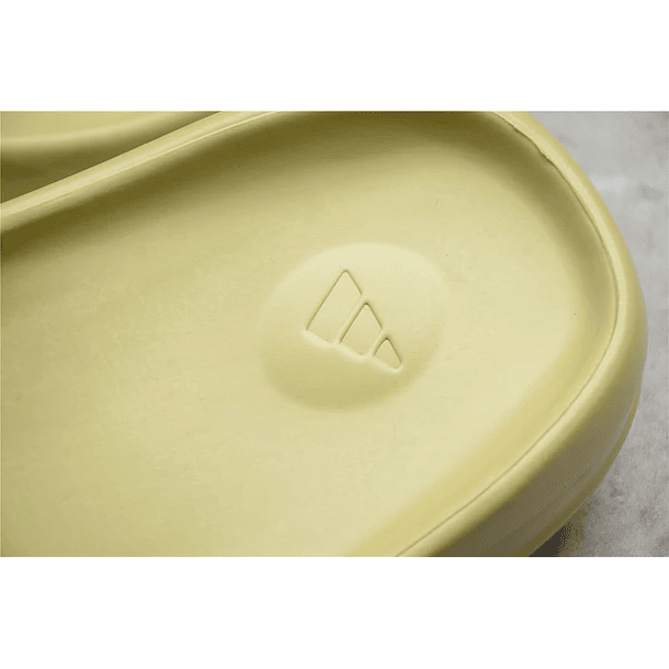 Yeezy Slide Oil green 4