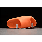 Yeezy Slide enflame orange 2