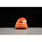 Yeezy Slide enflame orange 3