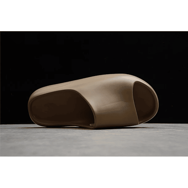 Yeezy Slide kakhi 2