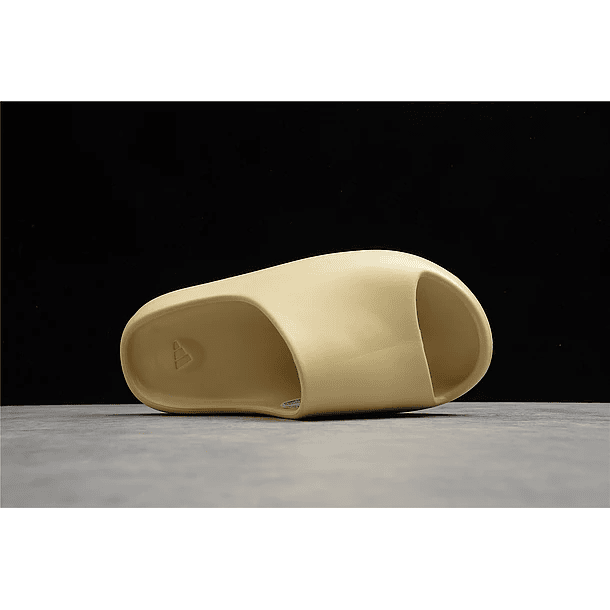 Yeezy Slide crudo 2