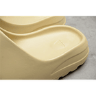 Yeezy Slide crudo 4