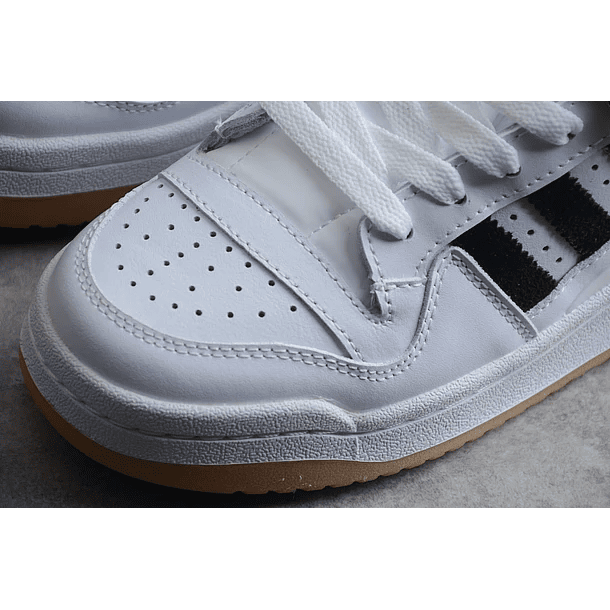 Adidas Forum white & black gum 6