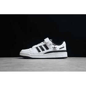 Adidas Forum black & white
