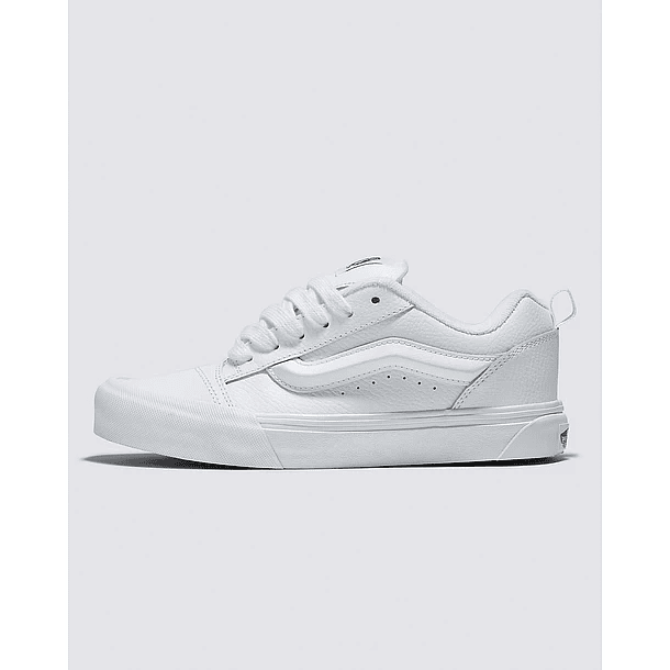 Vans Knu Skool triple white 1