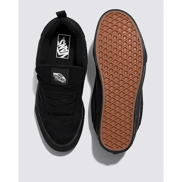 Vans Knu Skool triple black 3