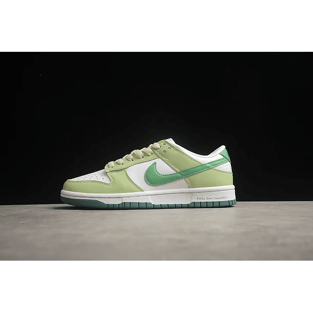 Dunk low white green sail 1