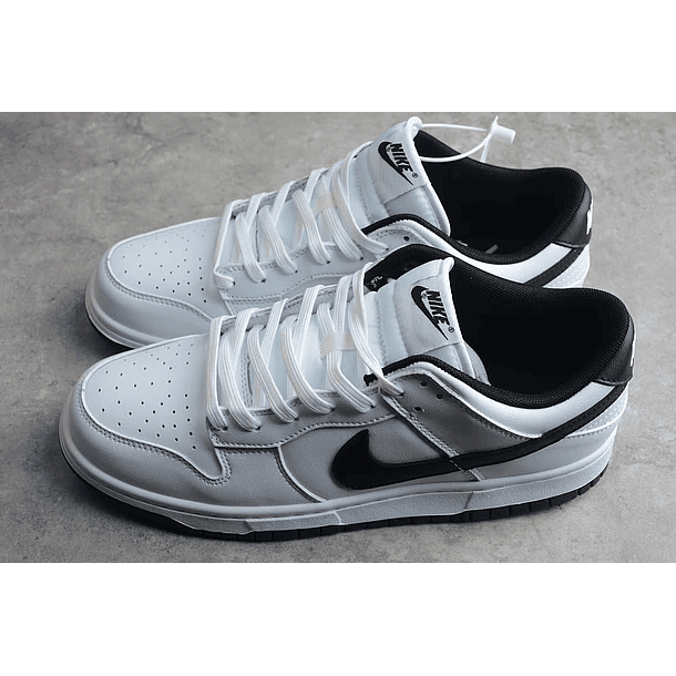 Dunk low white & black 5