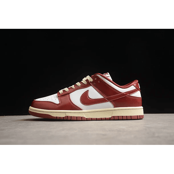 Dunk low vintage team red 1