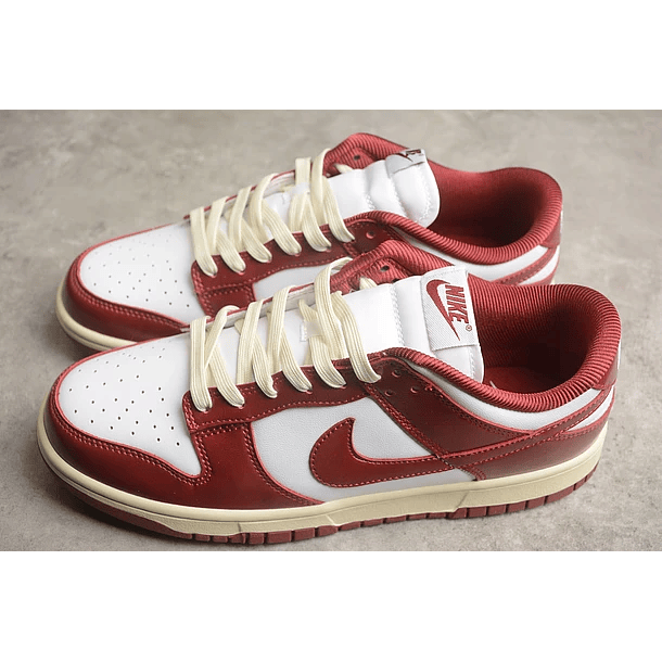 Dunk low vintage team red 5