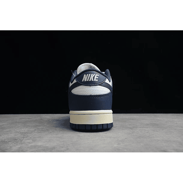 Dunk low vintage navy 4