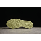 Dunk low velcro tongue 3