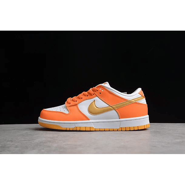 Dunk low university gold 1