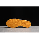 Dunk low university gold 3