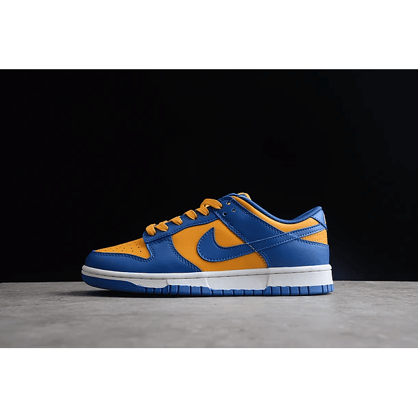 Dunk low Uca 1